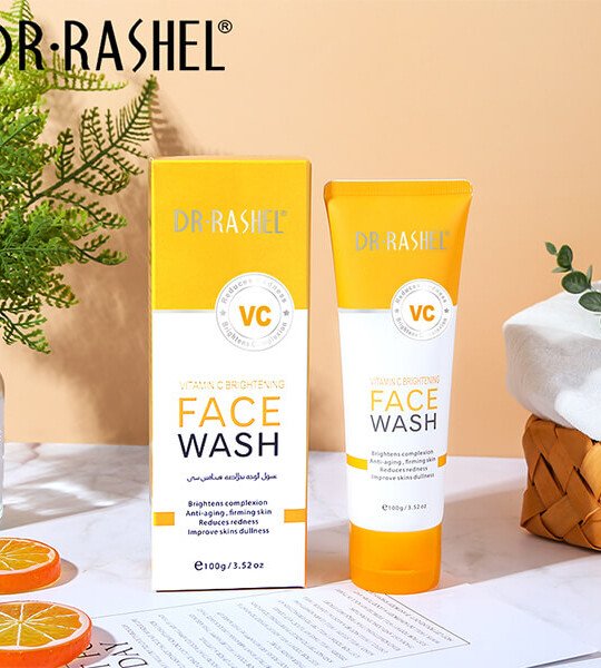 Vitamin C Brightening Complexion Anti aging Reduces Redness Face Wash 100g
